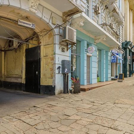 Apartment Near Deribasovskaya Οδησσός Εξωτερικό φωτογραφία