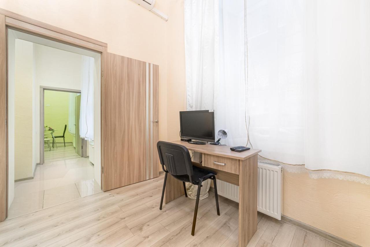 Apartment Near Deribasovskaya Οδησσός Εξωτερικό φωτογραφία