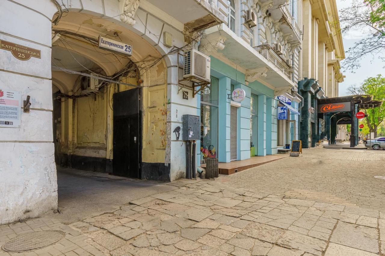 Apartment Near Deribasovskaya Οδησσός Εξωτερικό φωτογραφία